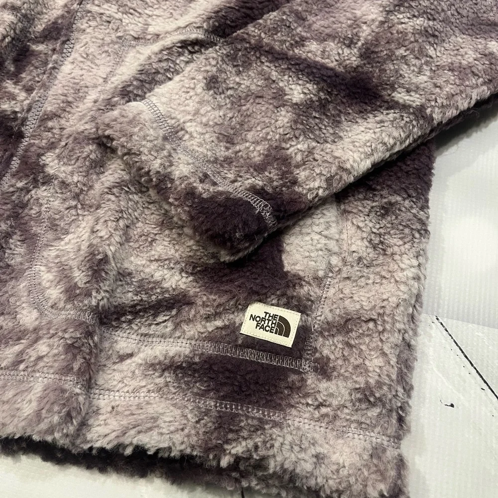 The North Face Tie-Dye Fleece Jacket in Purple - Picture 3 of 9